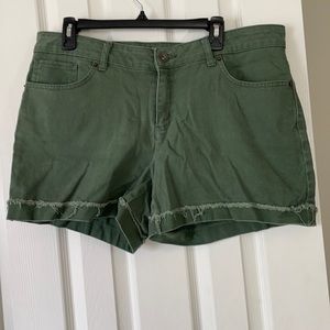 Time and Tru Army Green Short